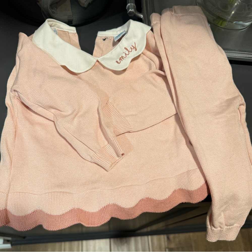 Feltman Brothers Monogrammed ‘Emily’ Scalloped Sweater set size 6 months